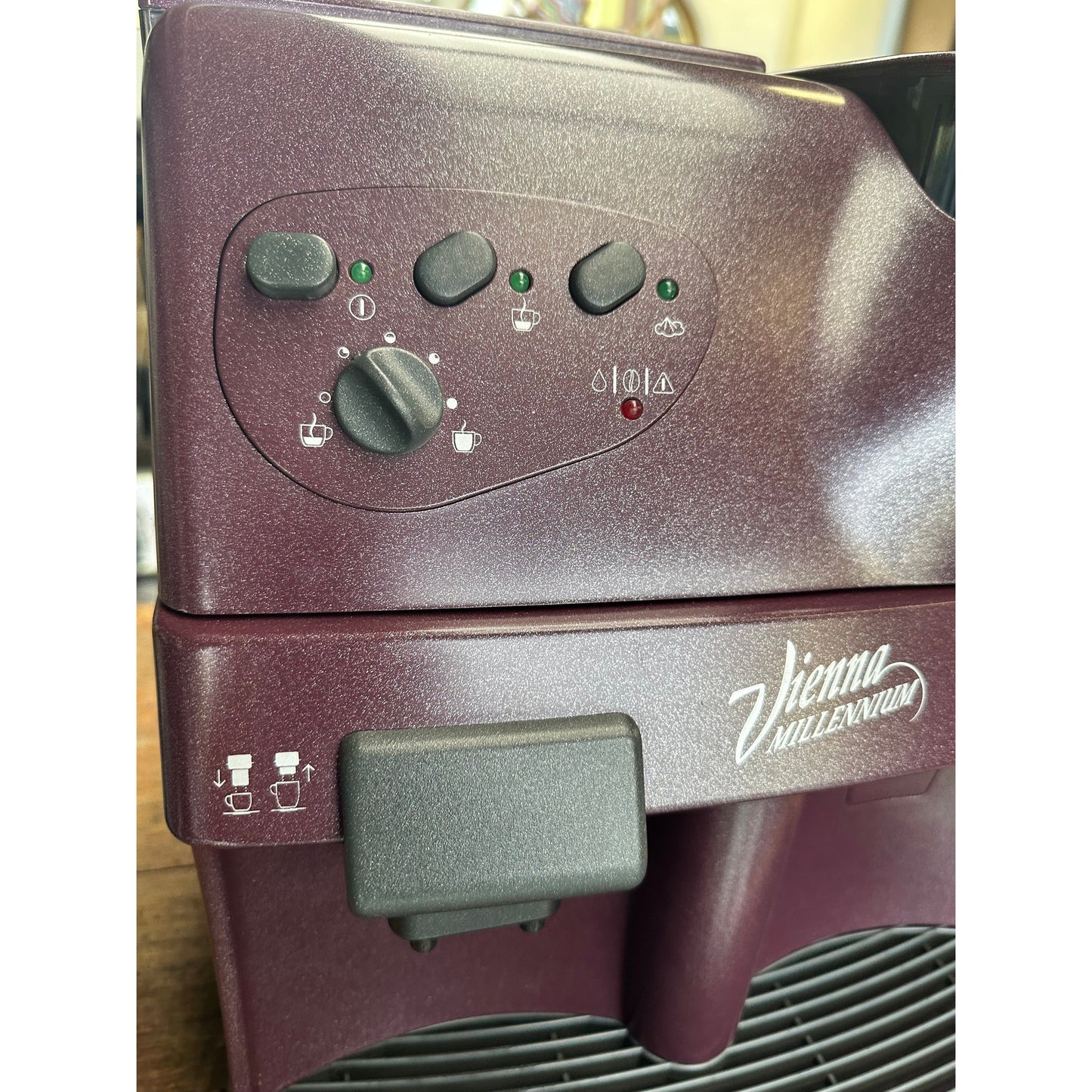 Saeco Vienna Bean to Cup Coffee Machine - Retro Purple - Preloved