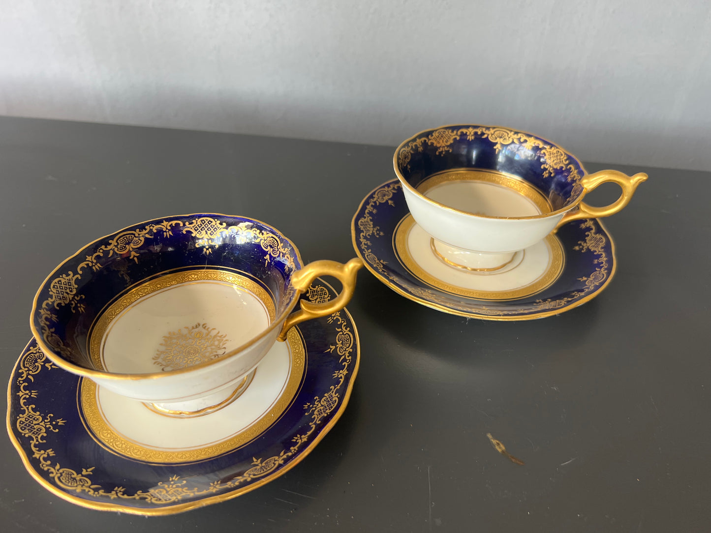 Aynsley Blue and gilt x 2 cups and soarers