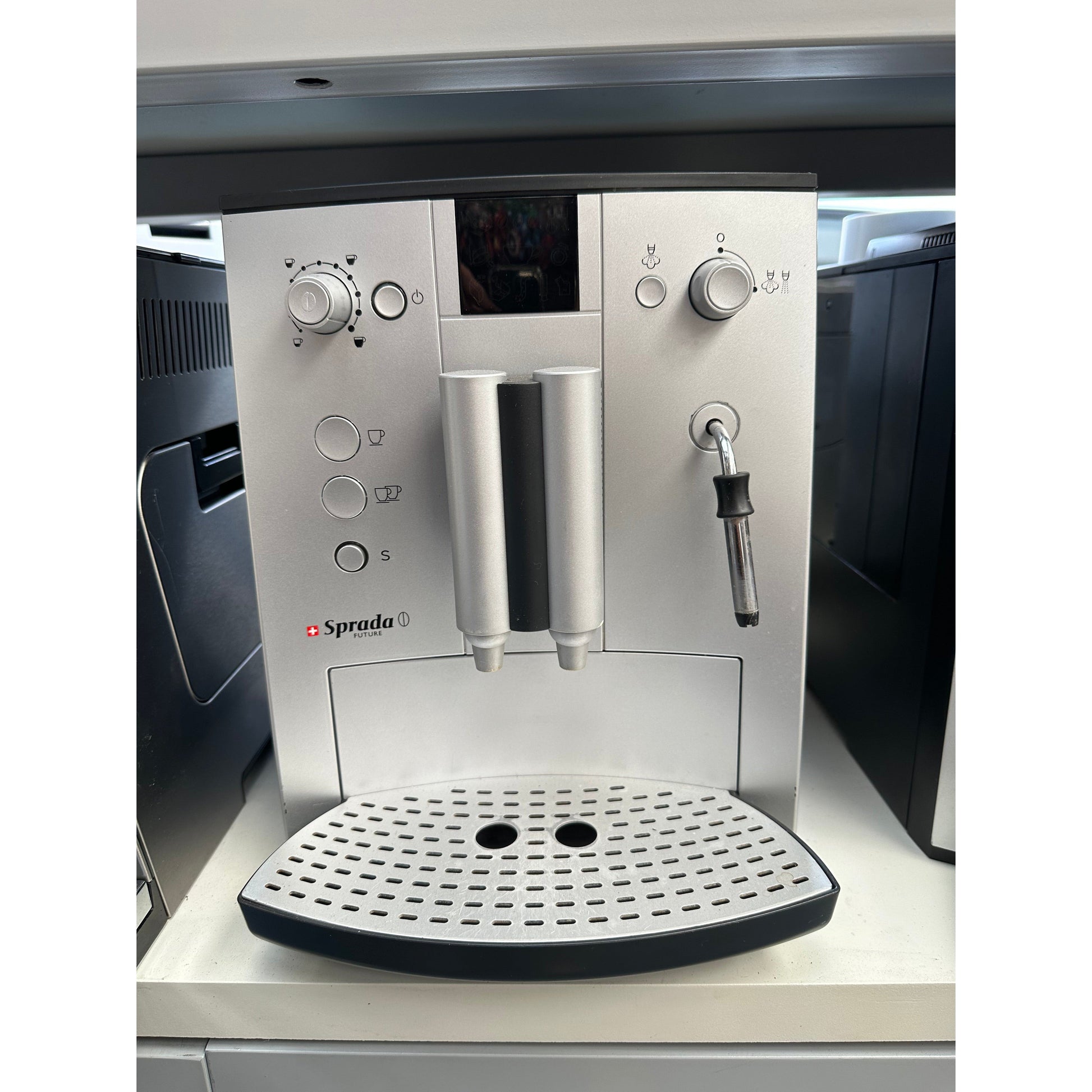 Sprada Future EF660 Coffee Machine - Preloved but includes 3 months warranty